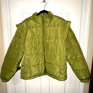 WeWoreWhat NWT Olive Green Puffer Jacket. Removable sleeves to vest coat